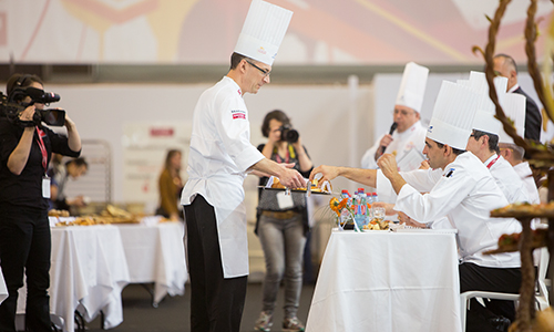 alan dumonceaux shares baking with judges at the Coupe du Monde de la Boulangerie in Paris, France in 2016