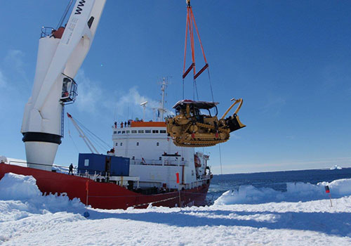 Spencer Smirl's bulldozer arrives in Antarctica